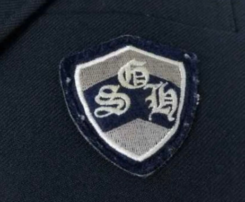 四條畷学園高校 エンブレム